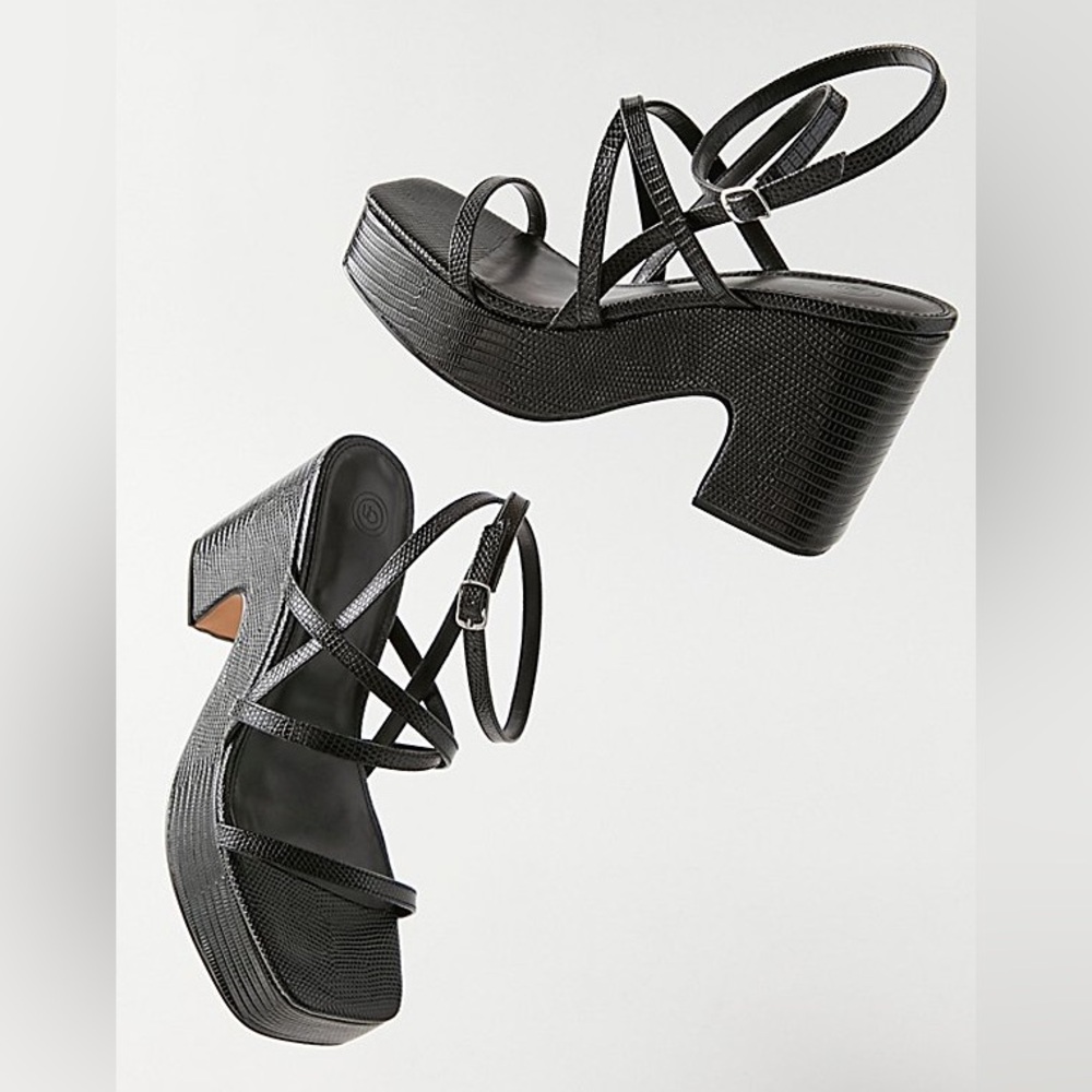 Urban Outfitters Black Textured Platform Sandals